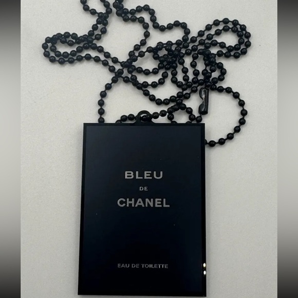 CHANEL Jewelry - Chanel necklace